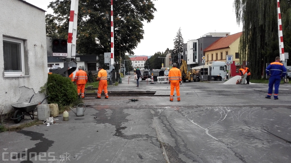 Foto: Oprava železničného priecestia - železničná stanica Prievidza 2016