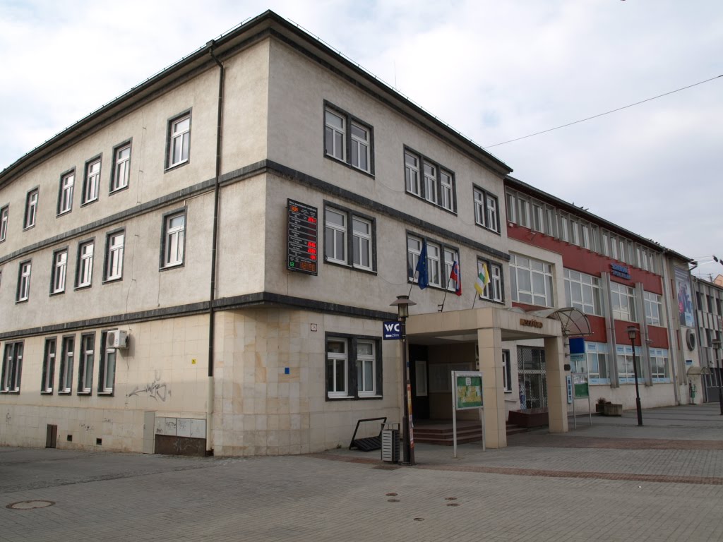 Prievidza - Mestský úrad na námestí Slobody