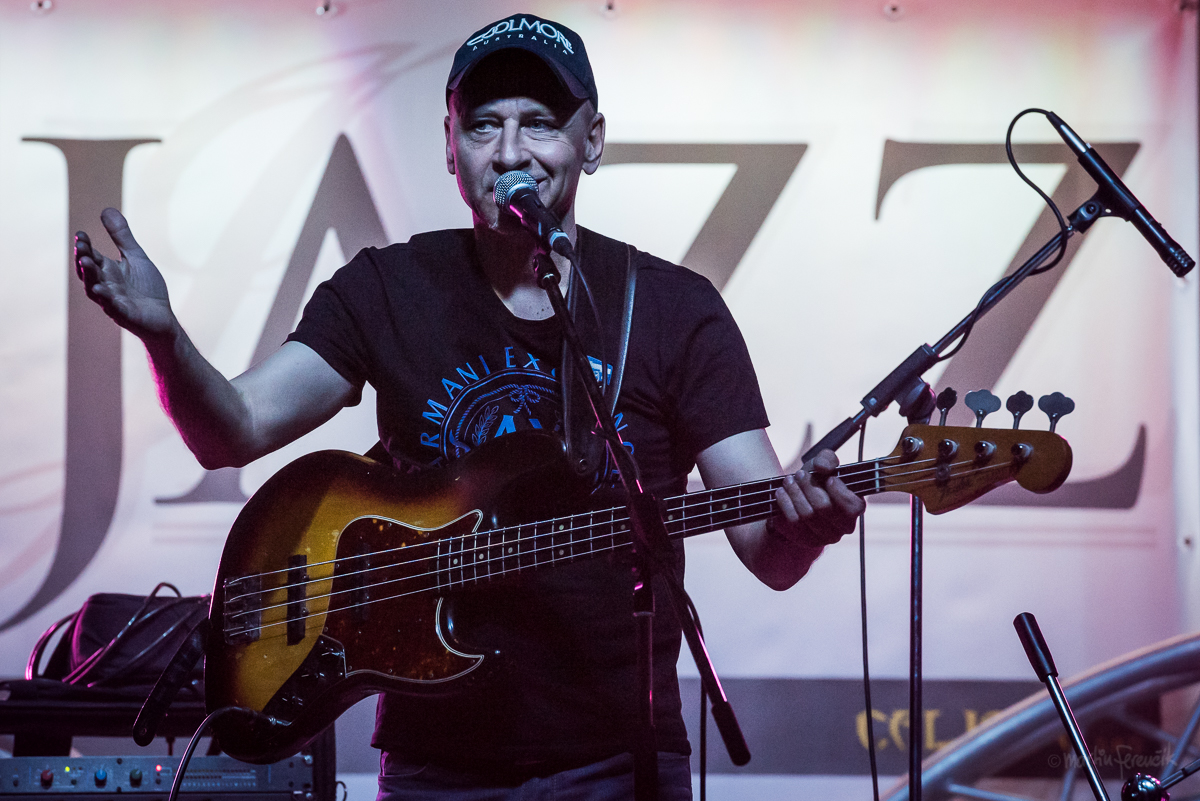 Fenomenálny basgitarista Juraj Griglák vydáva očakávaný album From the Bottom