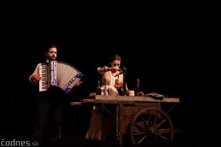 Foto: Josef Švejk - Divadlo Aréna - Frenkieho Vianoce v divadle 2019 - divadelný festival Myjava 2