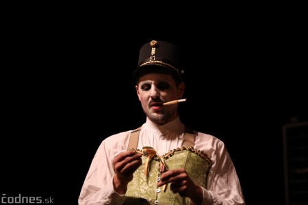 Foto: Josef Švejk - Divadlo Aréna - Frenkieho Vianoce v divadle 2019 - divadelný festival Myjava 61