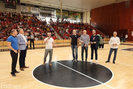 Foto: Dnes počas prípravného zápasu BC Prievidza slávnostne otvorili športovú halu v Prievidzi po rekonštrukcii palubovky 10
