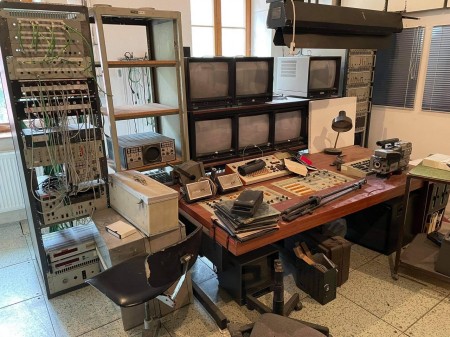 Video: Múzeum vtedy Prievidza v Galérii Jabloň chce vybudovať novú expozíciu televízneho štúdia 3
