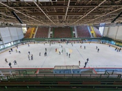 Ľadovú plochu zimného štadióna v Prievidzi chce dať mesto zrekonštruovať. Radnica hľadá dodávateľa projektu